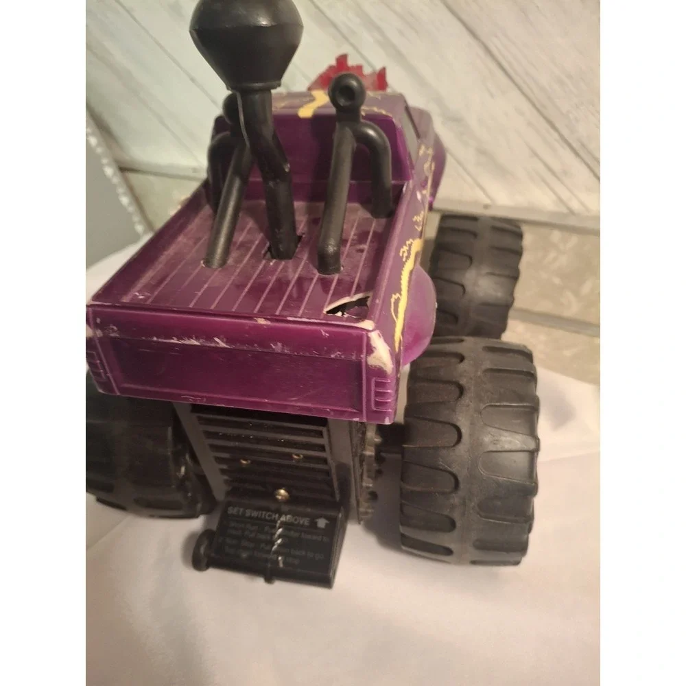 ROAD RIPPERS TOY STATE HUGE MONSTER TRUCK MOTORIZED AS IS UNTESTED READ Vintage
